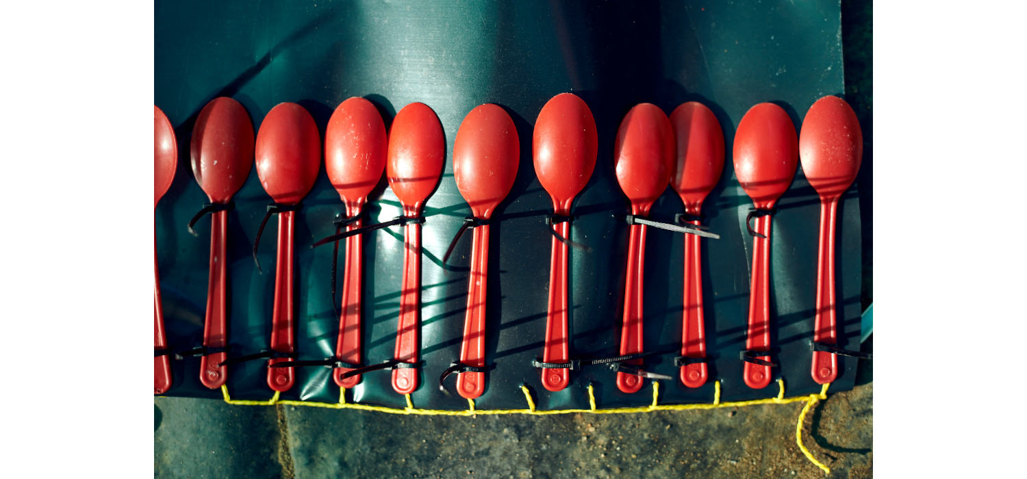 To play, to dream, to imagine