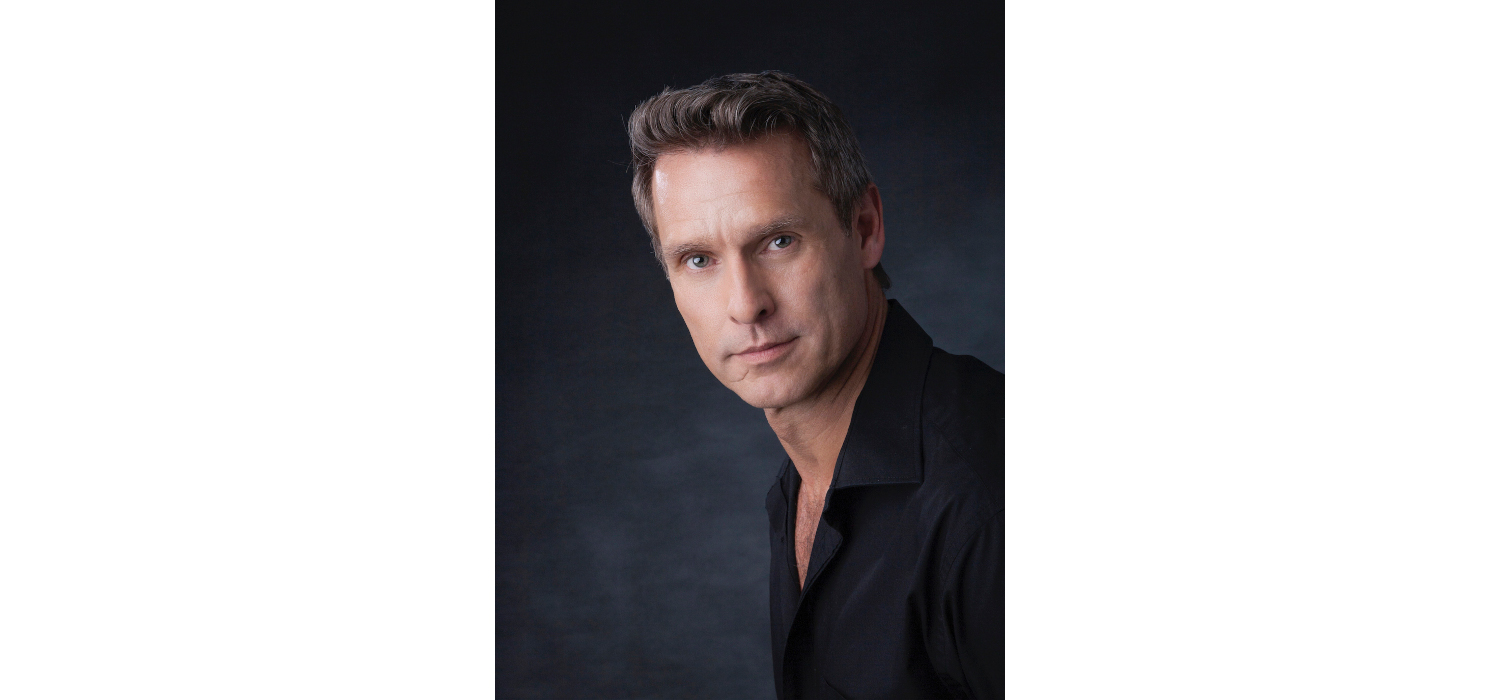 Craig Urbani stars in Music of the Night