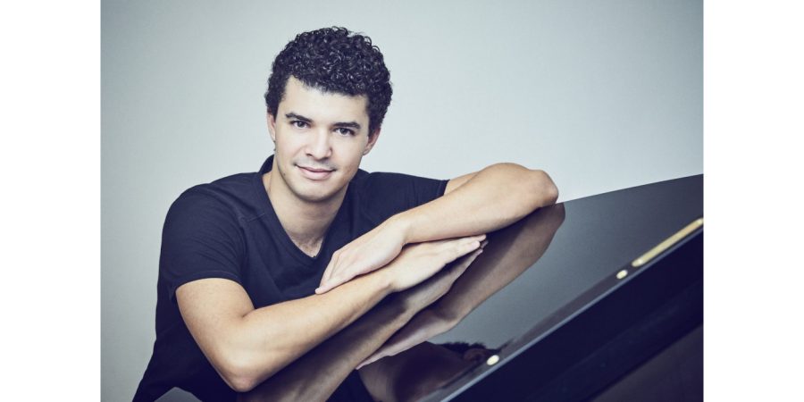 Gifted young Spanish pianist plays for JMS