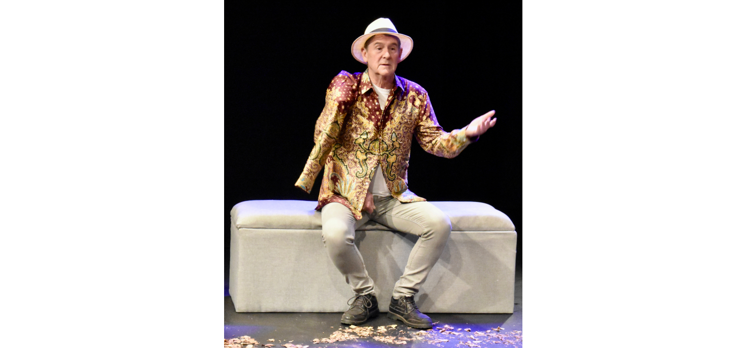 Graham Hopkins as Albie Sachs.