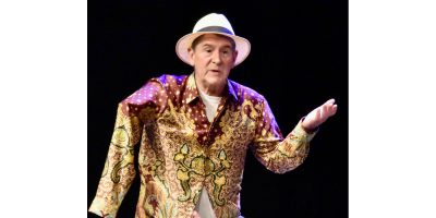 Graham Hopkins as Albie Sachs.